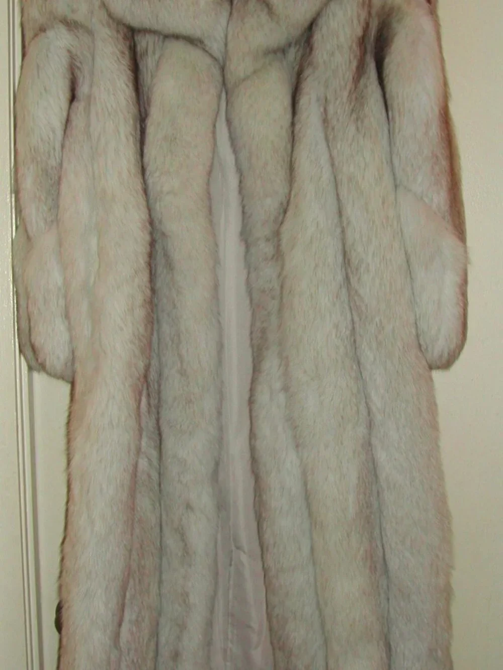 Christian Dior Full-Length Silver Blue Fox Fur Coat - Picture 8 of 10